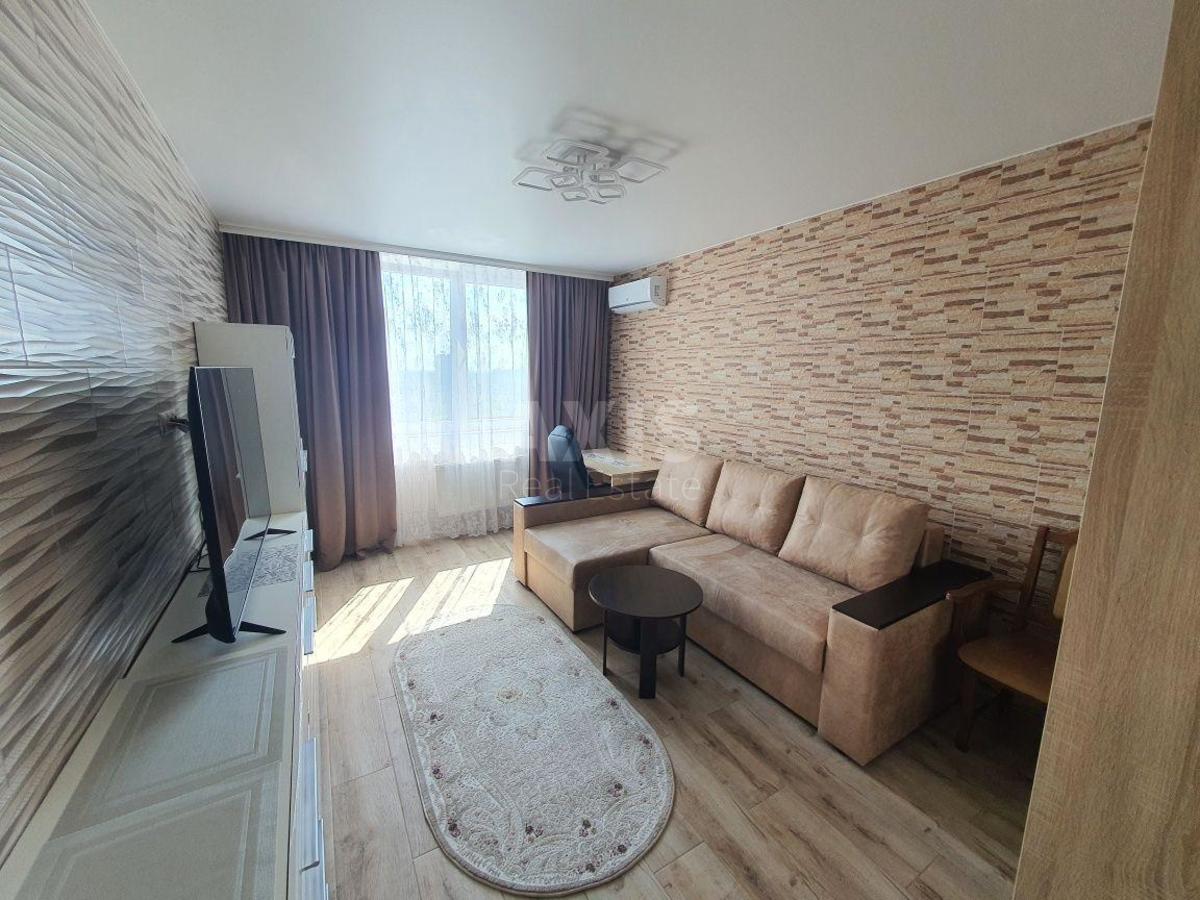 2k apartment vul. Myhajla Maksymovycha 3Г0
