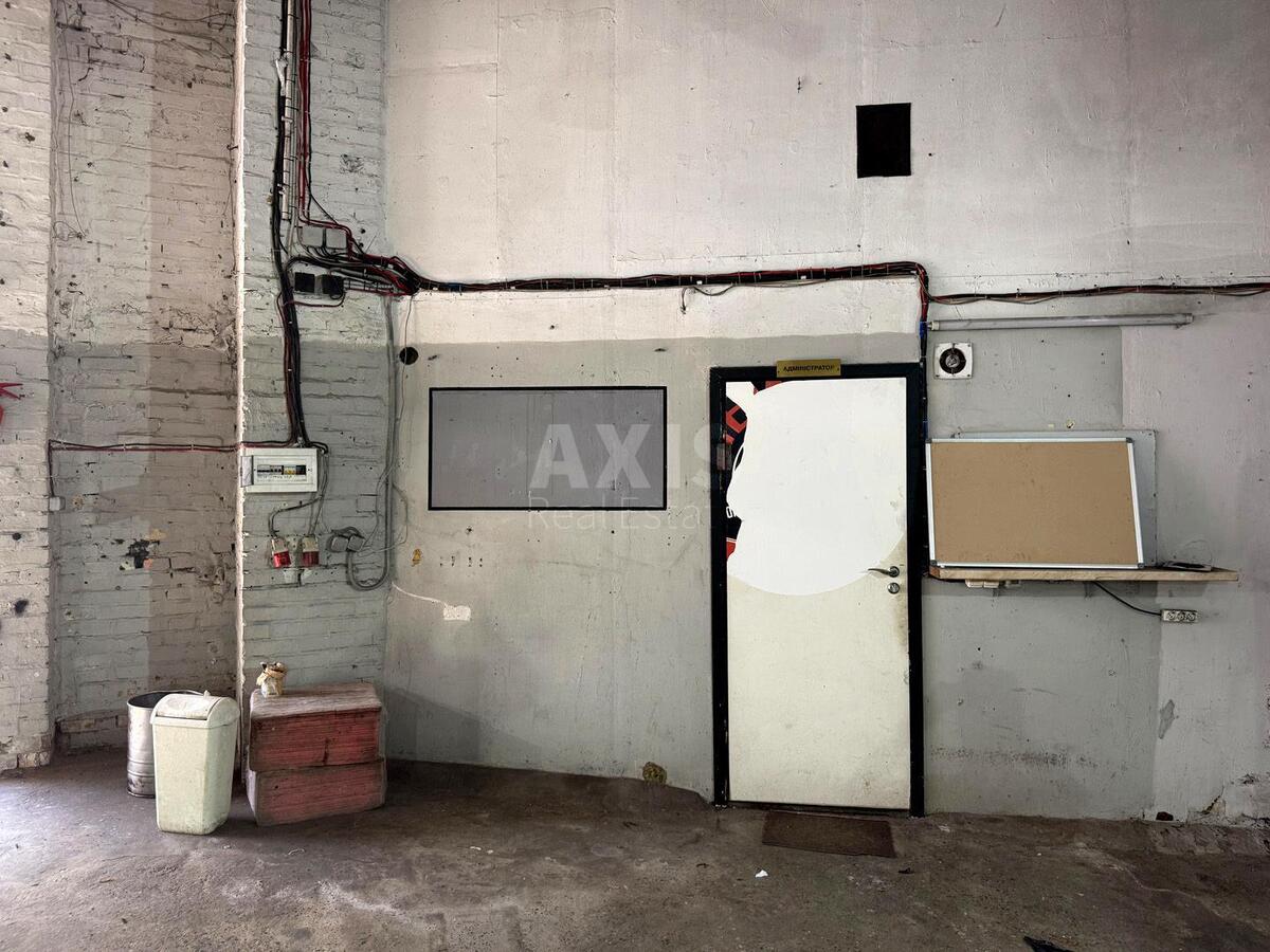 Service object vul. Pymonenka Mykoly 13, 143m2605962