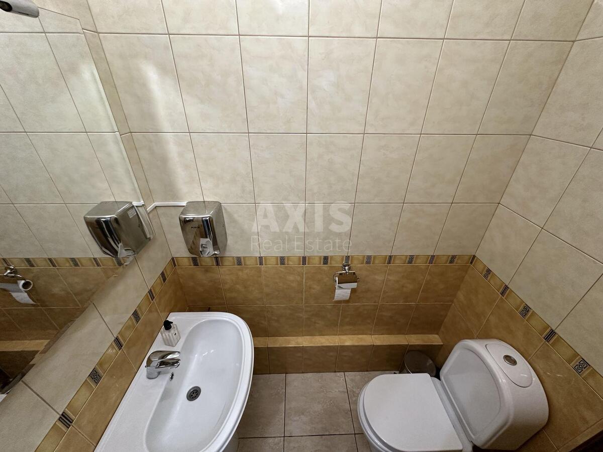 Office uzv. Klovs'kyj 5, 118m28