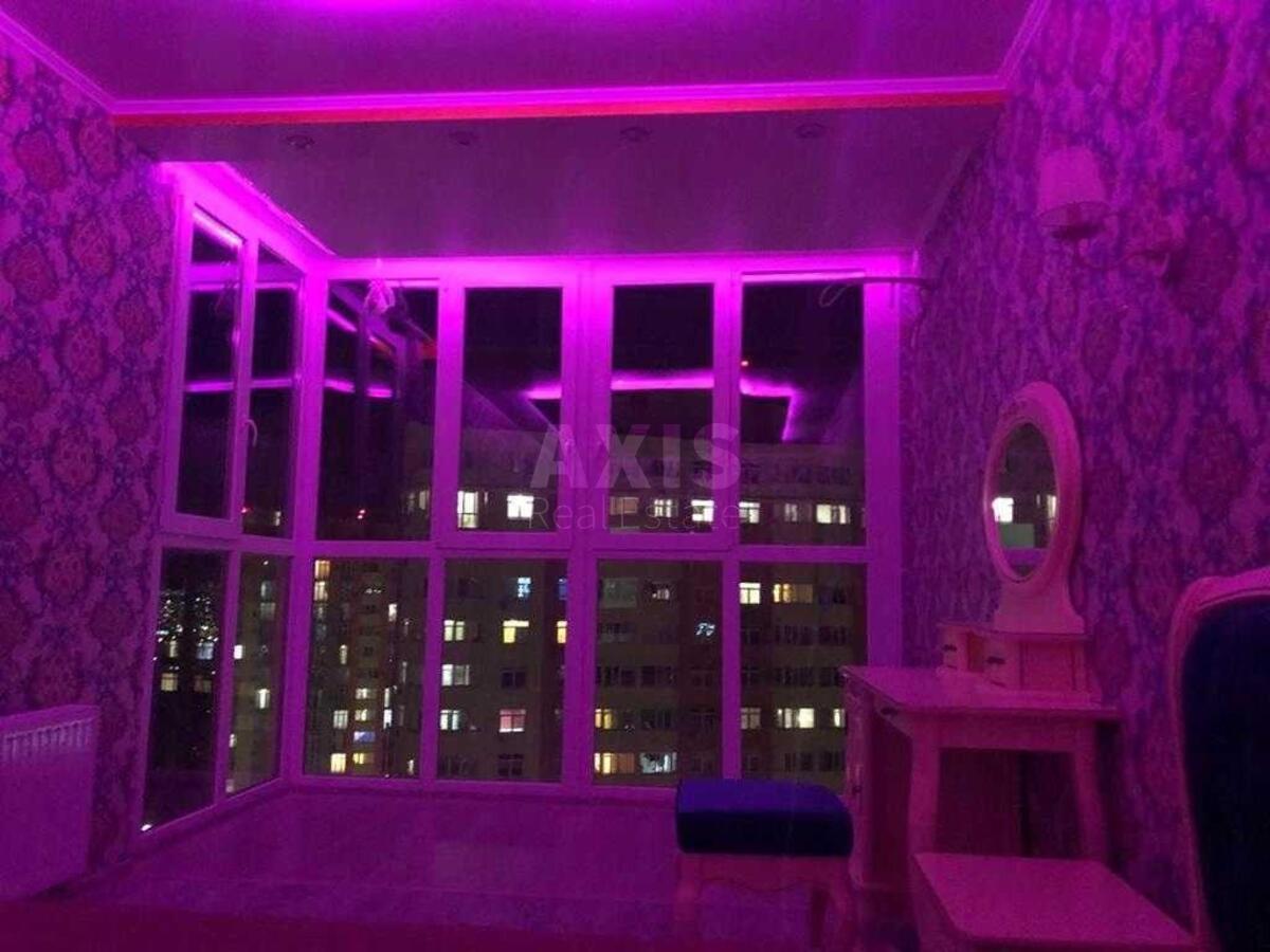 1к квартира ул. Семьи Кульженков 335639510