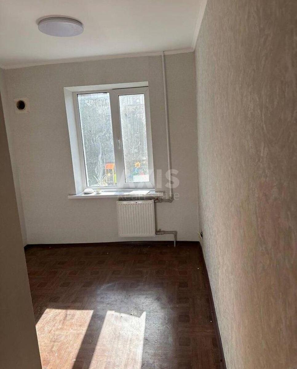 1k apartment vul. Zholudjeva 32