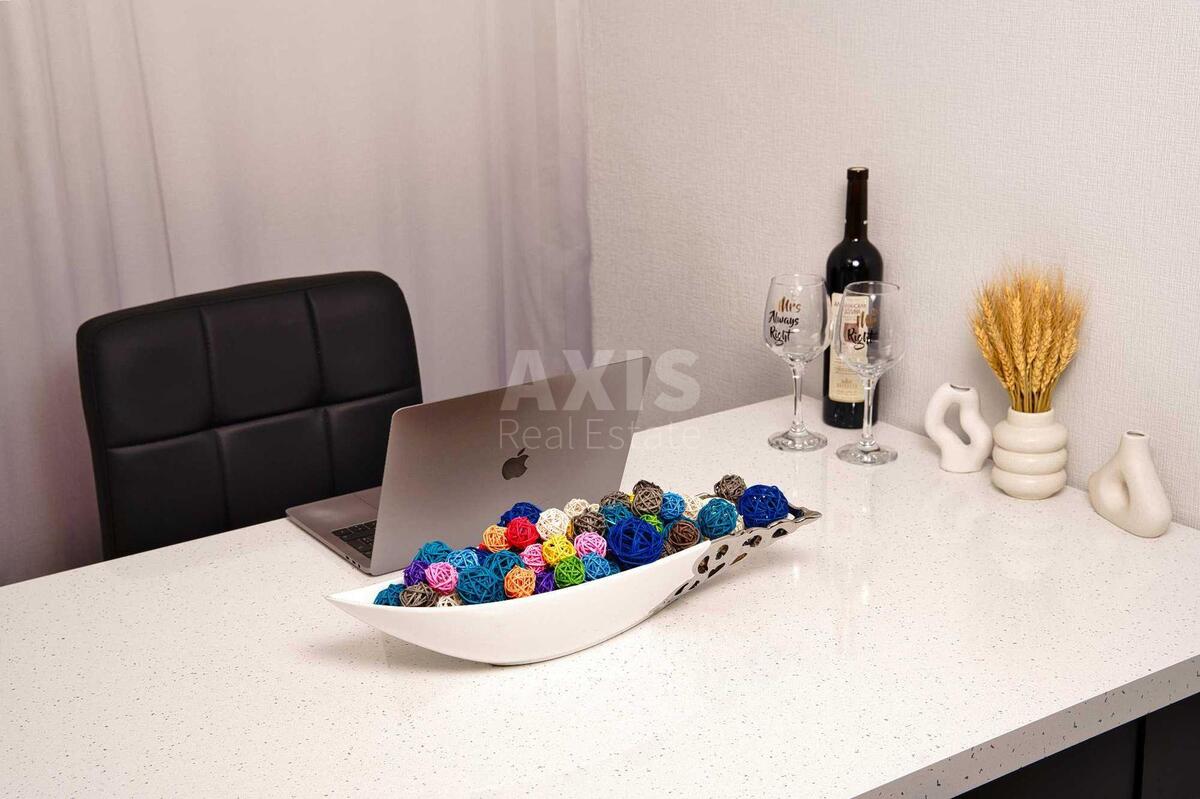 1k apartment vul. Rusovoi' Sofii' 7Б564461