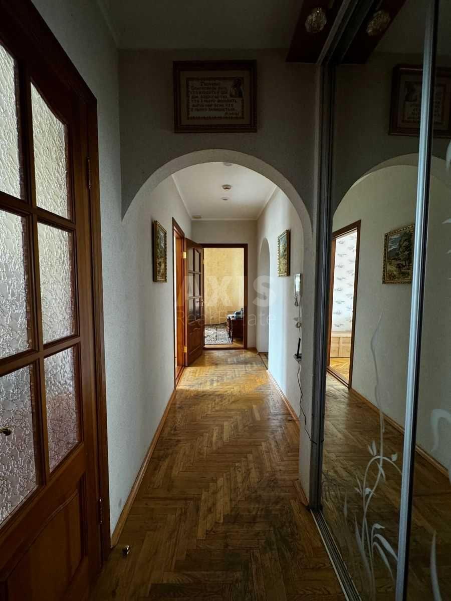 4k apartment vul. Derevljans'ka 12/42565554