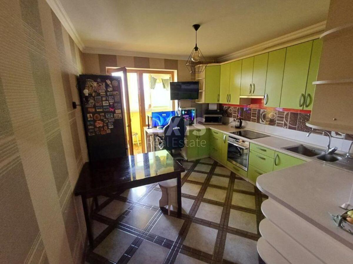 1k apartment vul. Vasyl'chenka 3/242