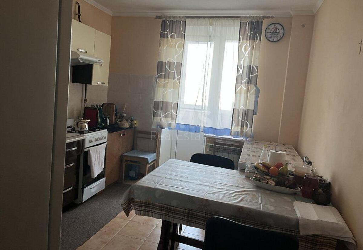 3k apartment vul. Hmel'nyc'ka 100