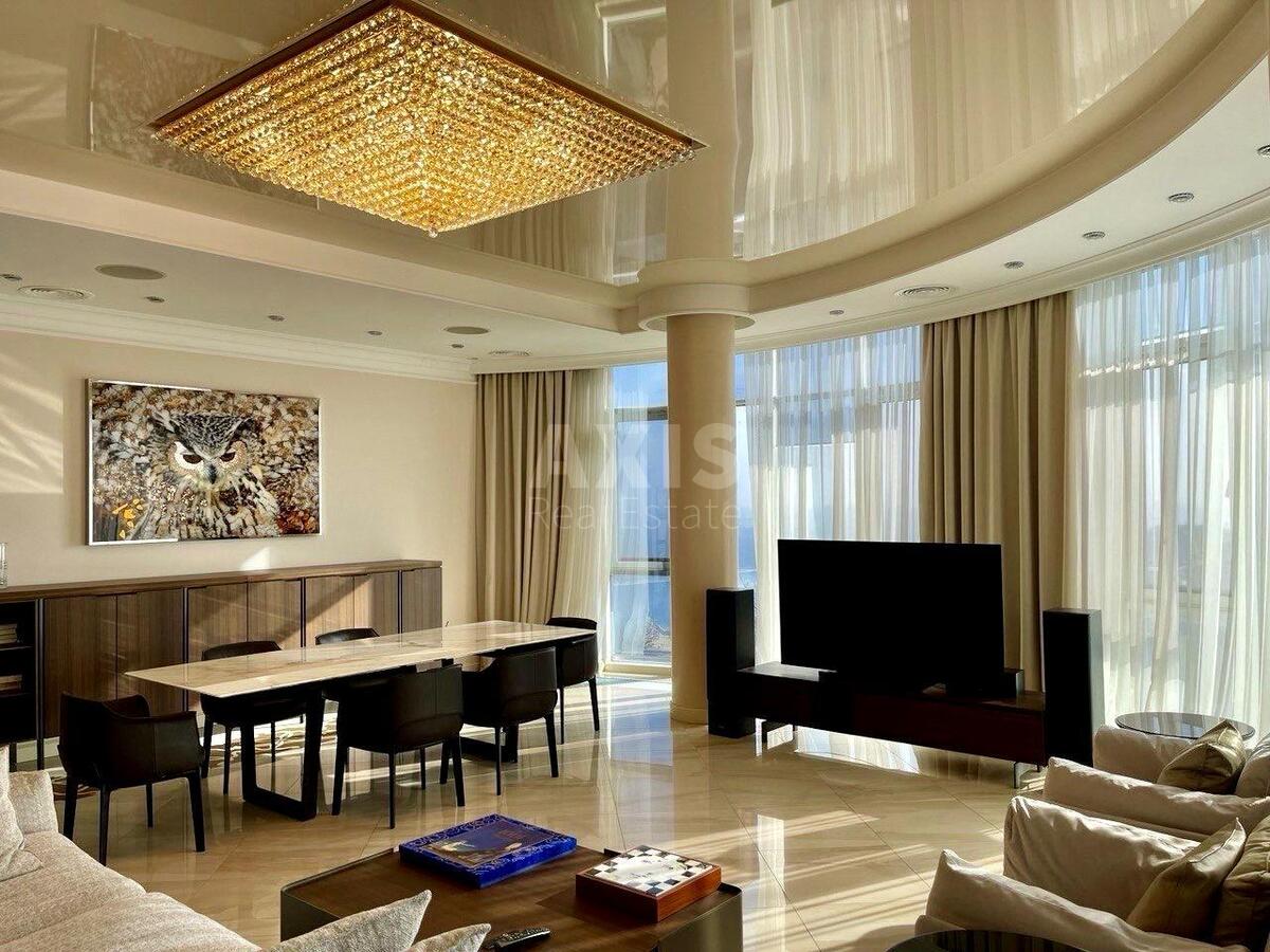 4k apartment vul. Mazepy Ivana 11Б595132