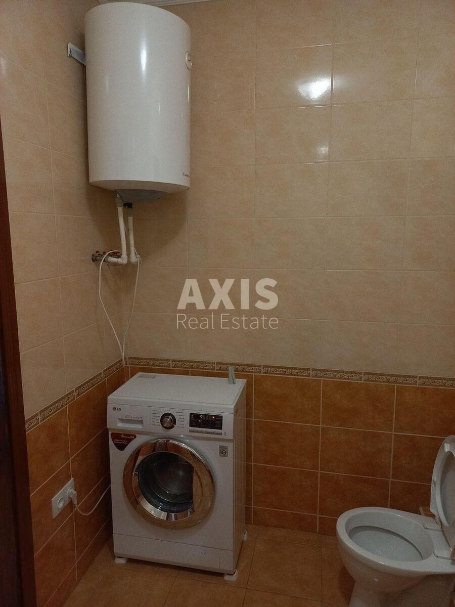 1k apartment pr-t Komarova Kosmonavta 46516752