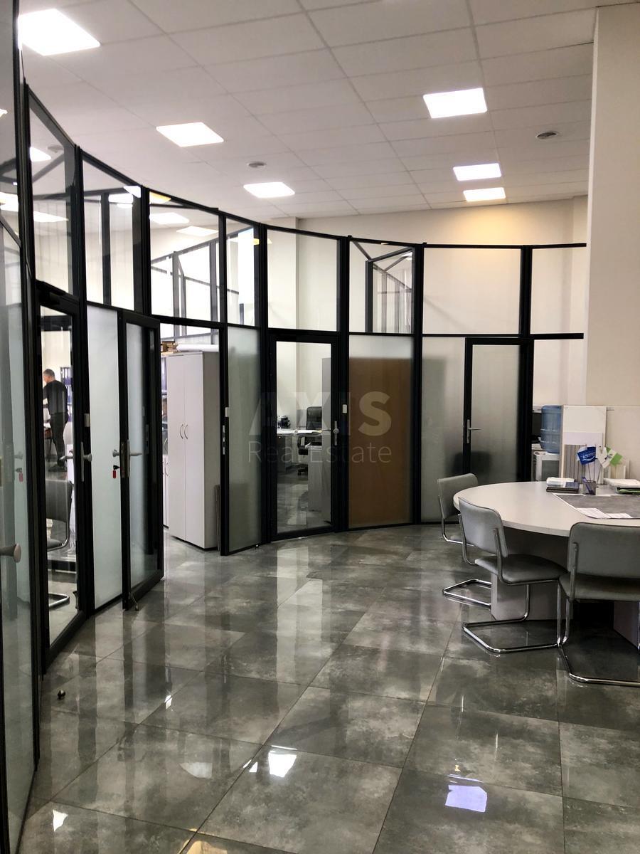 Office pr-t Bazhana Mykoly 17, 200m2593160