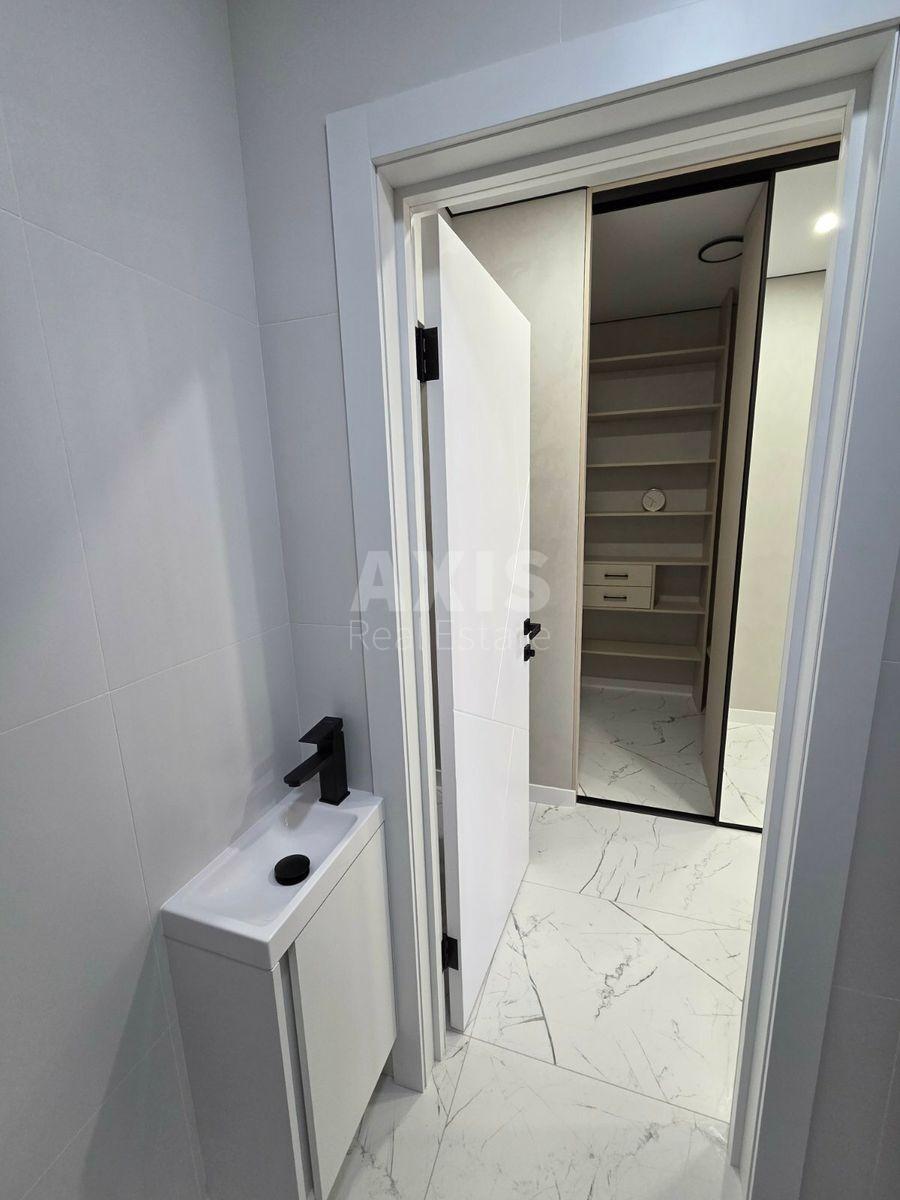 2k apartment vul. Rodyny Kristeriv 14Б12