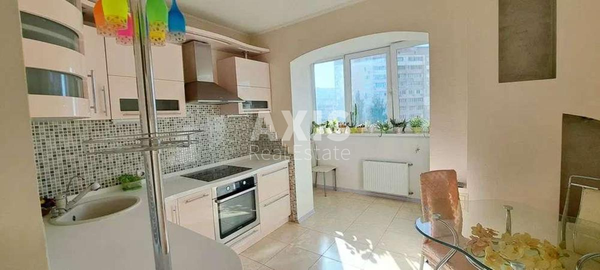 2к квартира вул. Воскресенська 2В
