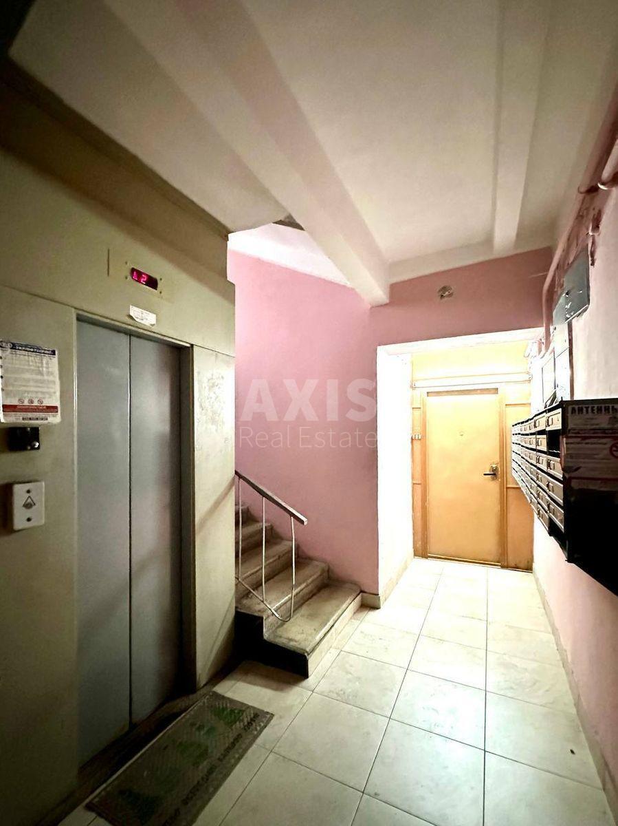2k apartment uzv. Pechers'kyj 81