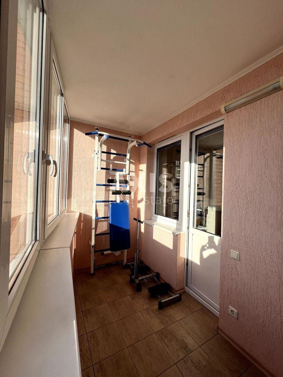 1k apartment vul. Ahmatovoi' Anny 473883813