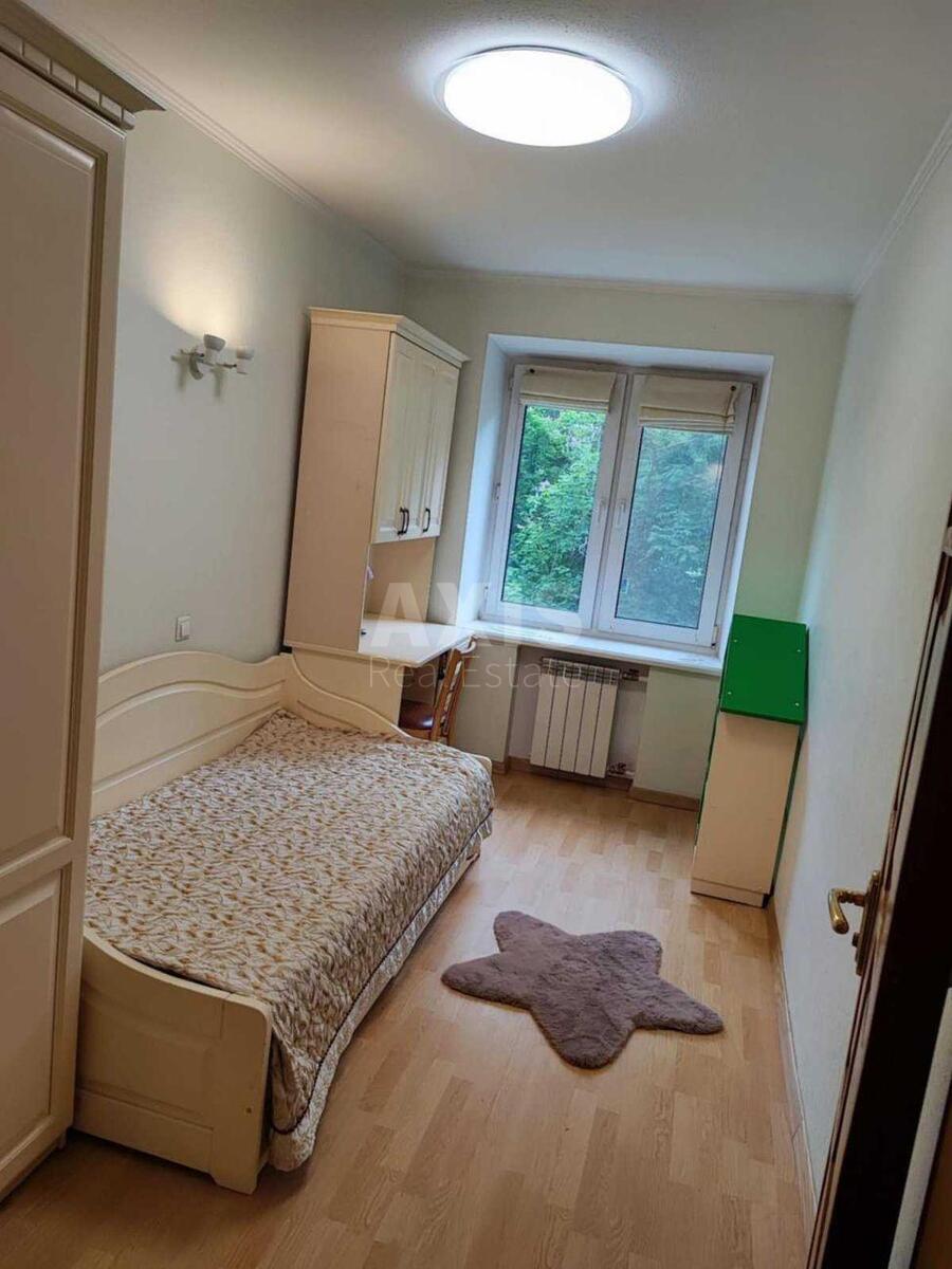 3k apartment vul. Predslavyns'ka 144
