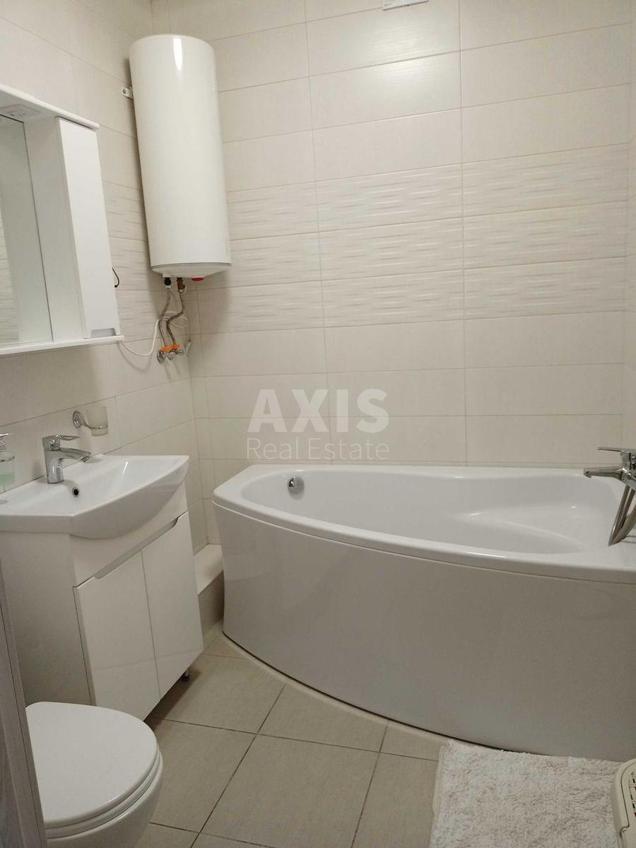 1k apartment vul. Kahovs'ka 604