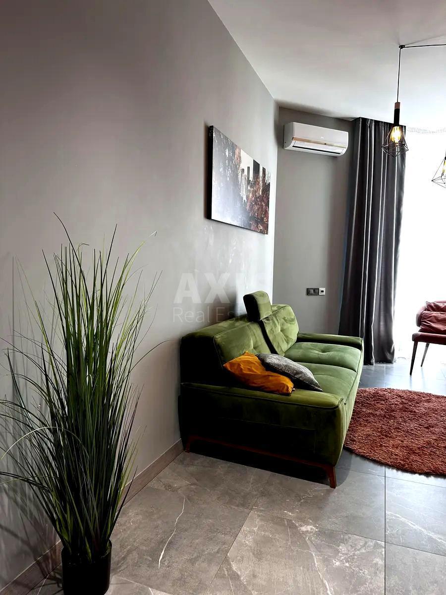 2k apartment vul. Filatova Akademika 2/1637729