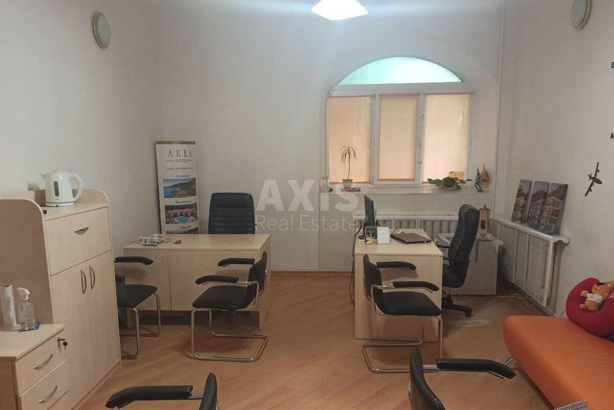 Office vul. Franka Ivana 12, 46m20