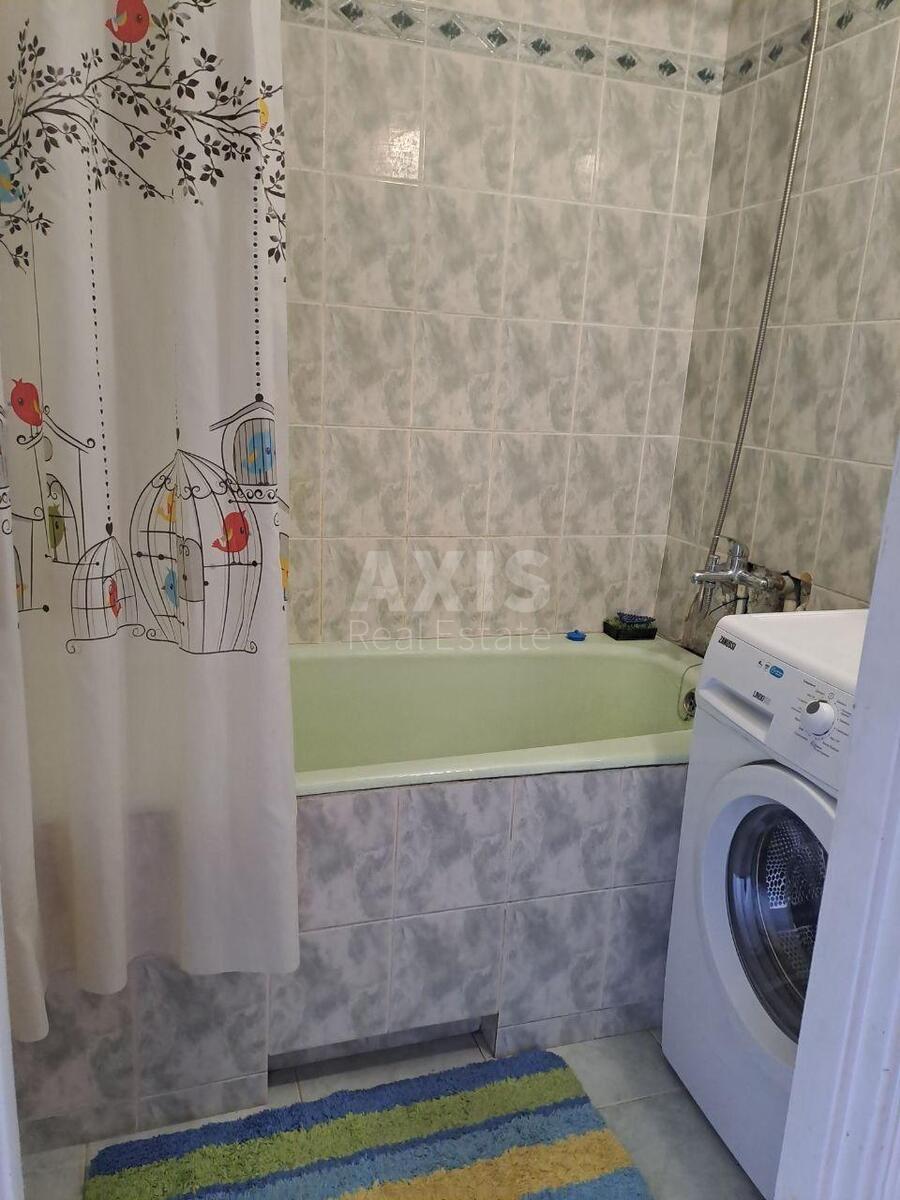 2к квартира ул. Стуса Василия 2310