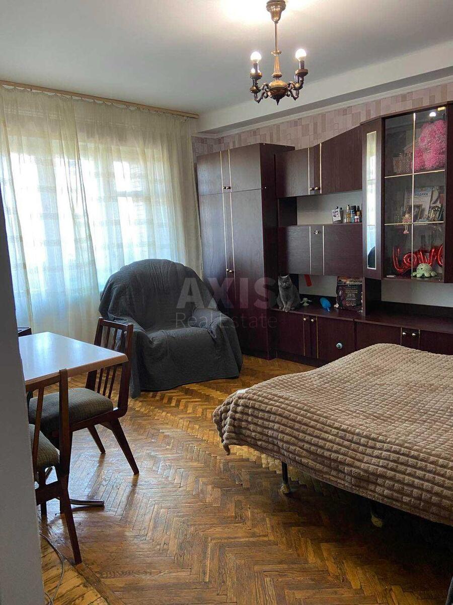 1k apartment vul. Entuziastiv 33