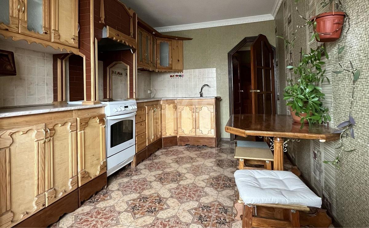 2k apartment vul. Zabolotnogo Akademika 1