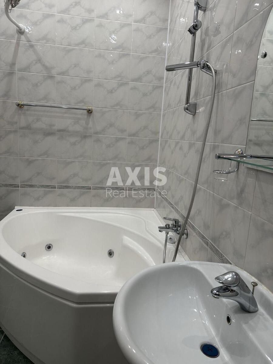 2к квартира ул. Круглоуниверситетская 135874510