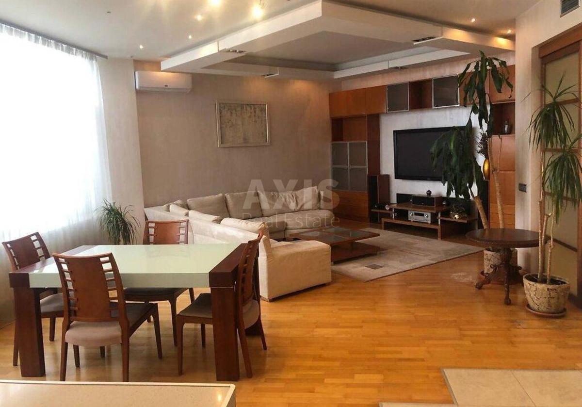 3k apartment vul. Volodymyrs'ka 49А0