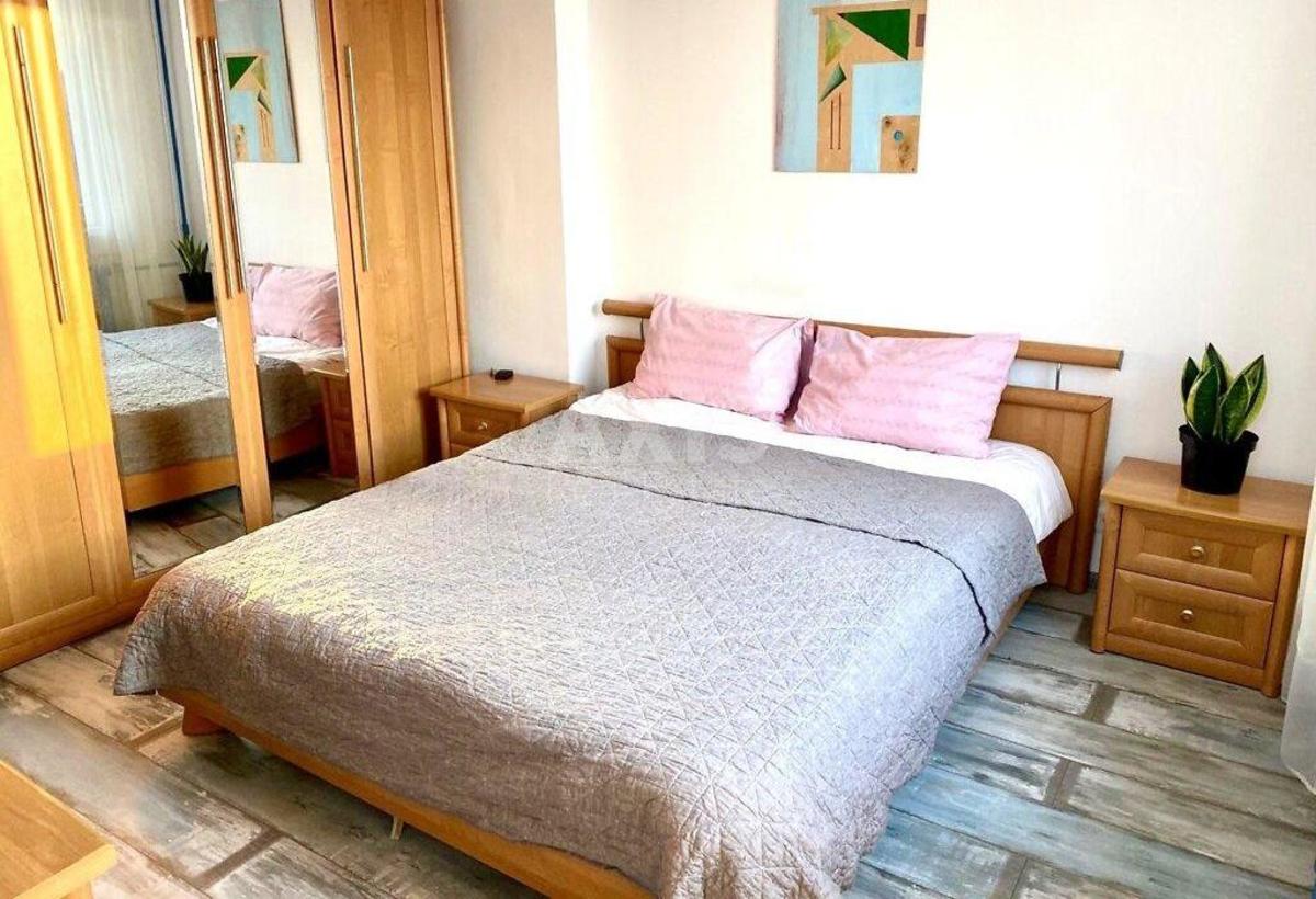 2k apartment vul. Saperno-Slobids'ka 82