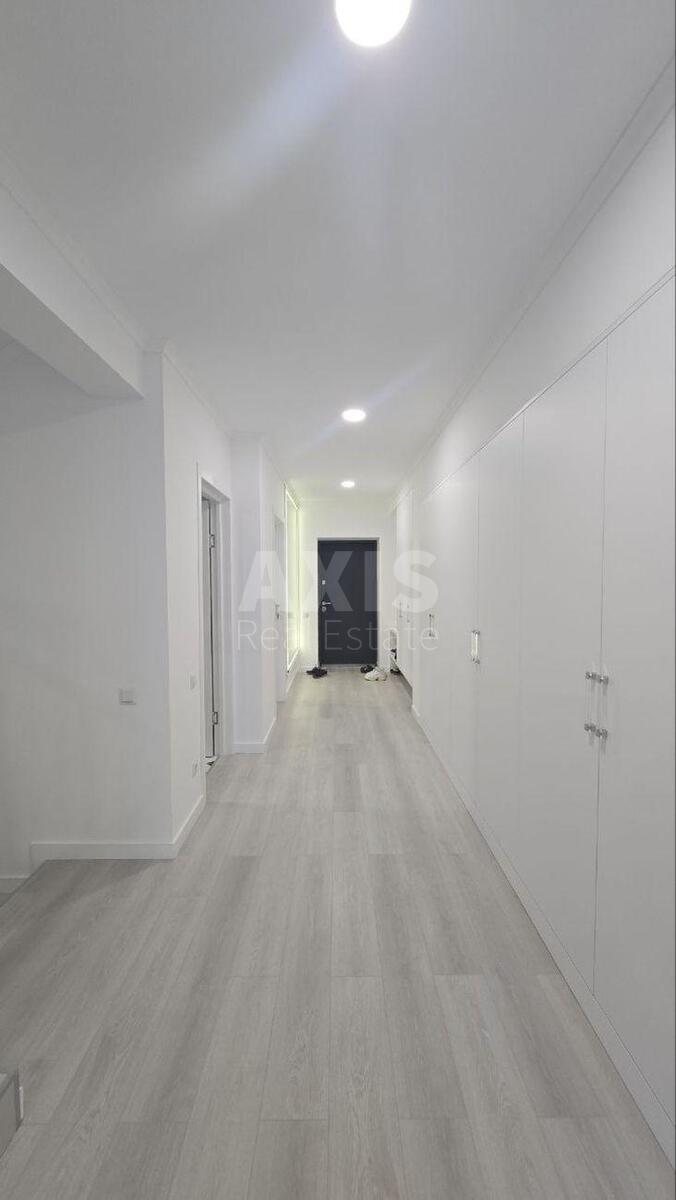 House vul. Berezova, 300m2, Kyiv city6135721