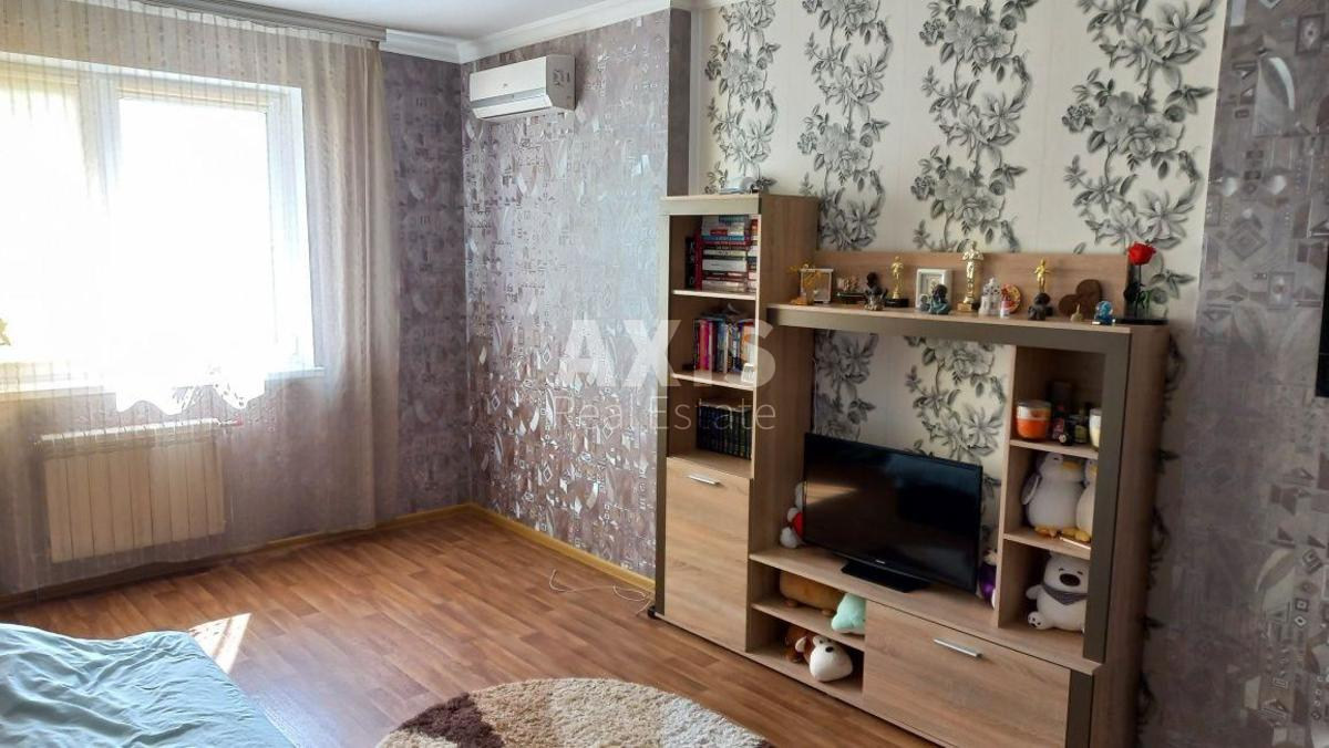 2k apartment vul. Kondratjuka Jurija 12