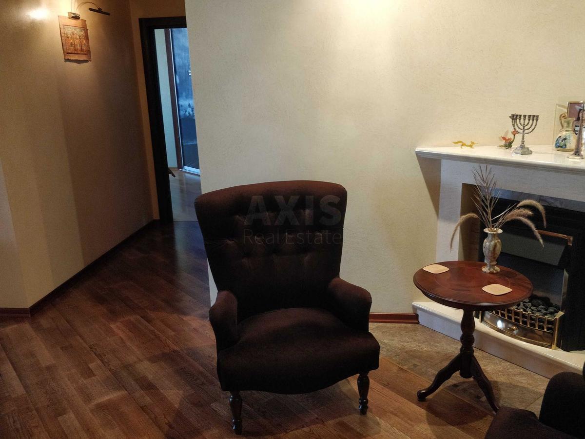 3k apartment vul. Knjazhyj Zaton 218