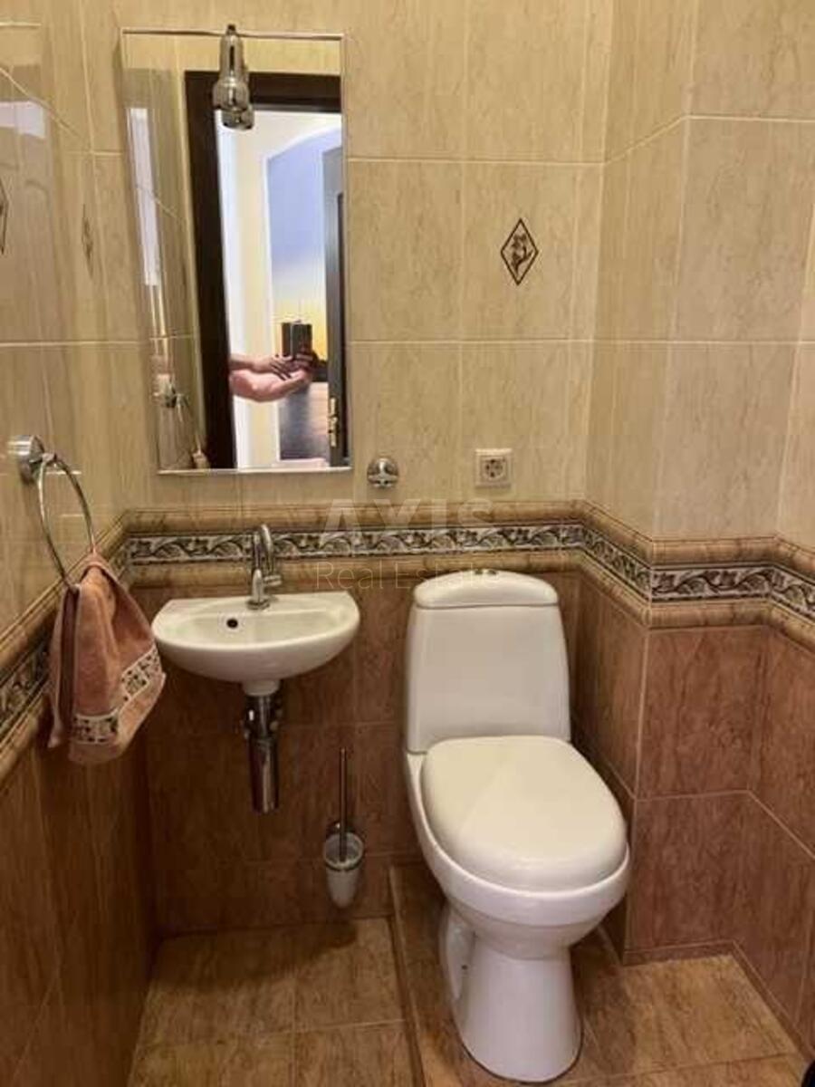 Офис ул. Саксаганского 28, 90м25658412