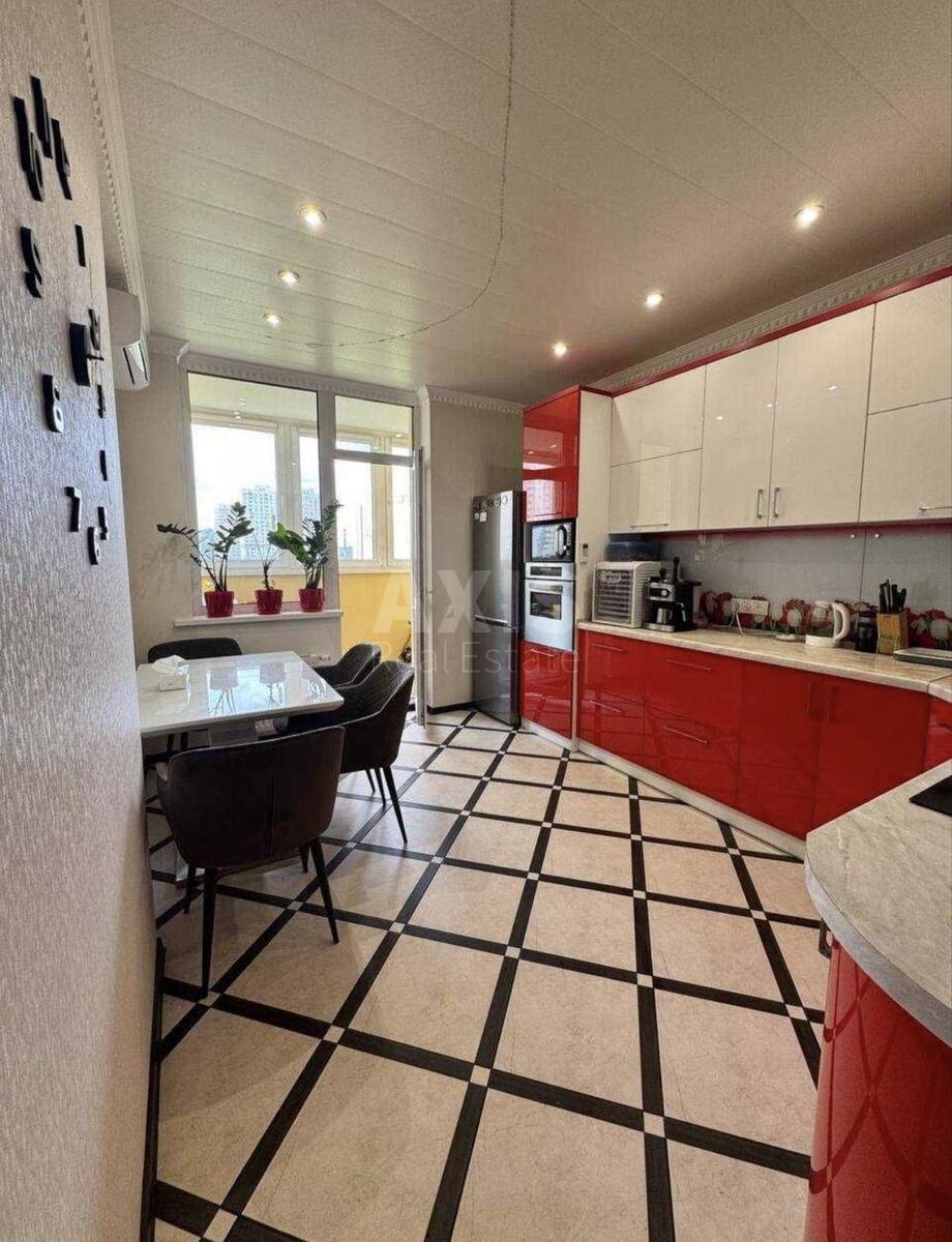 2k apartment vul. Dragomanova 2Б56677