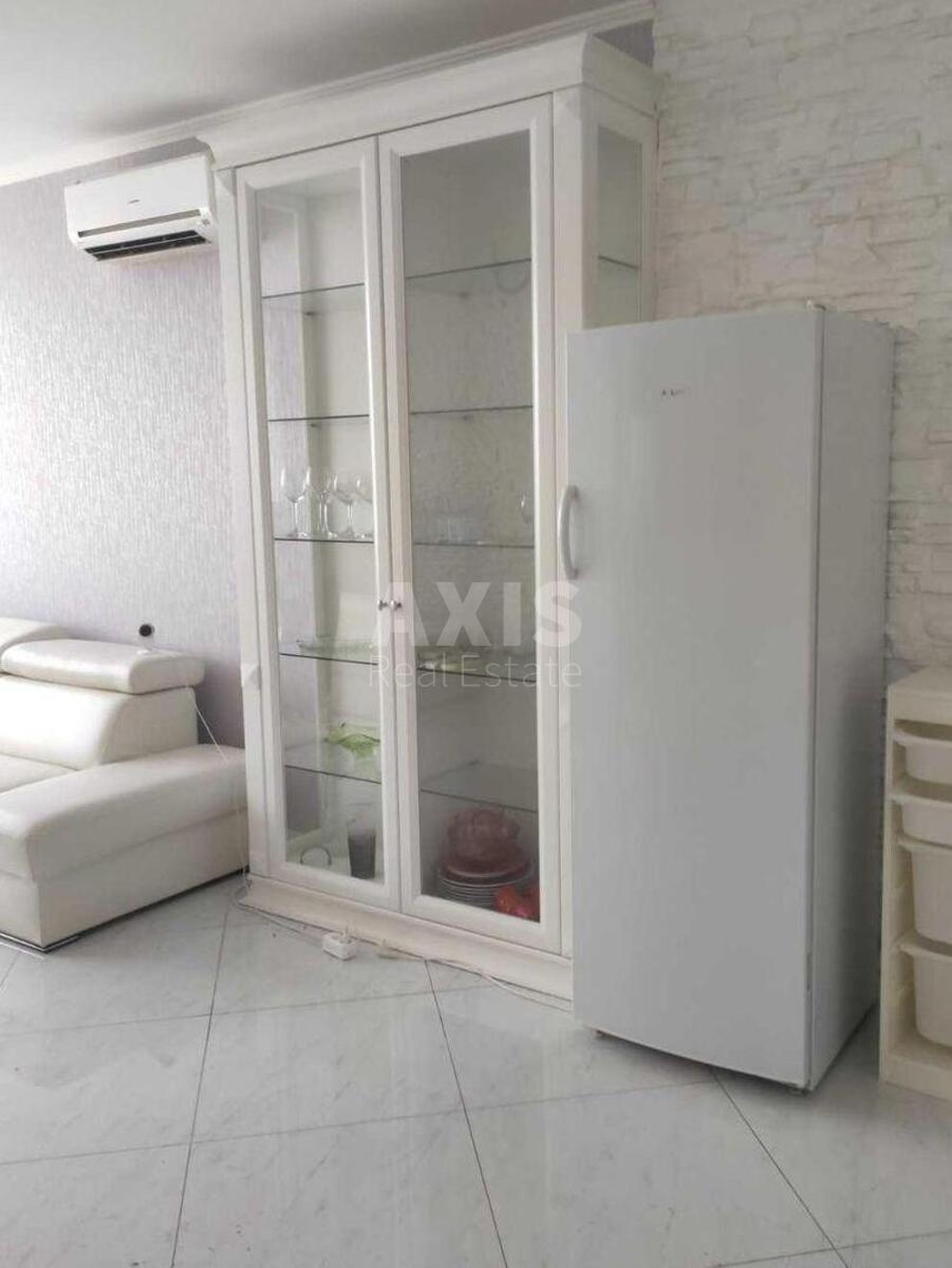 3k apartment pr-t Lobanovs'kogo 6А0