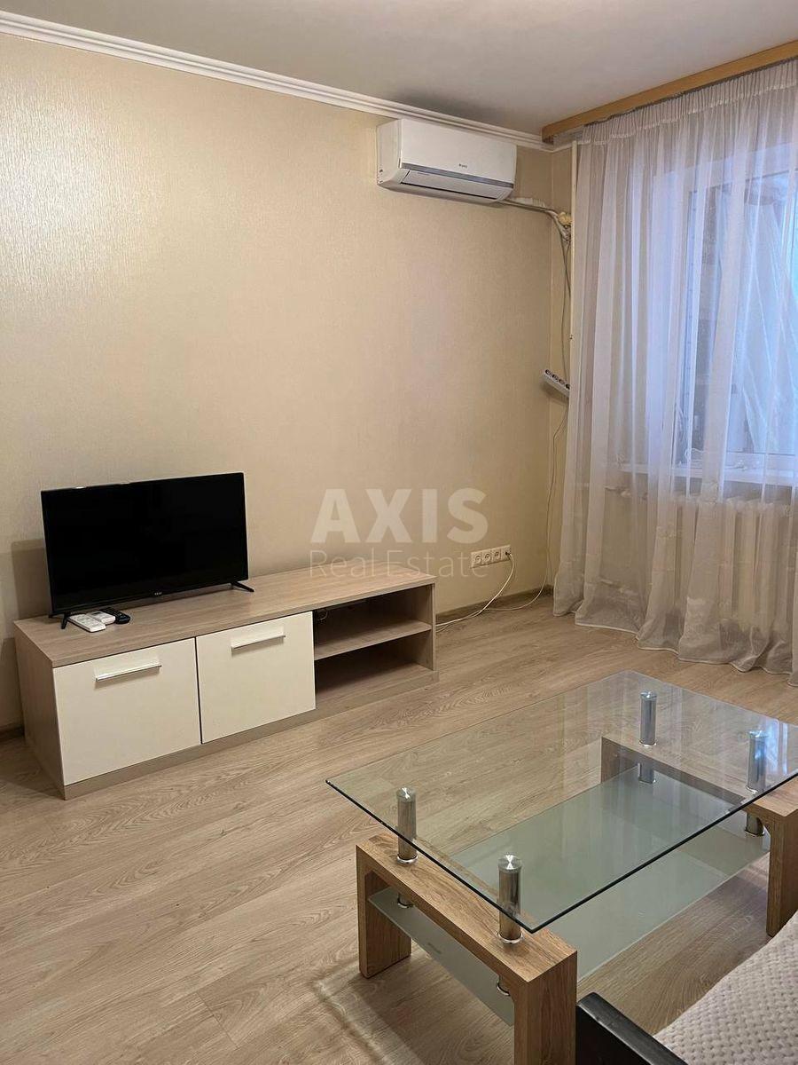 1k apartment uzv. Klovs'kyj 203