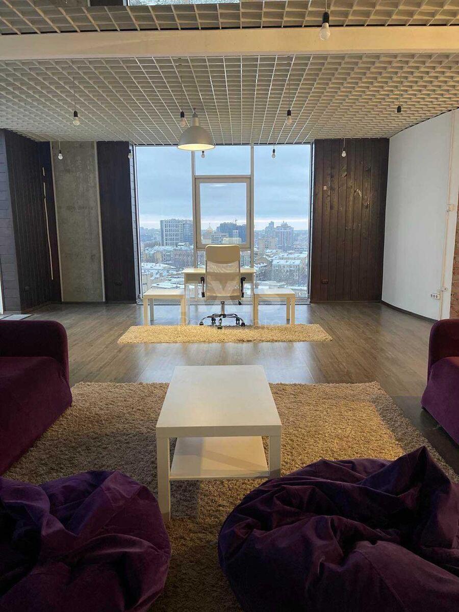 1k apartment vul. Bul'varno-Kudrjavs'ka 215