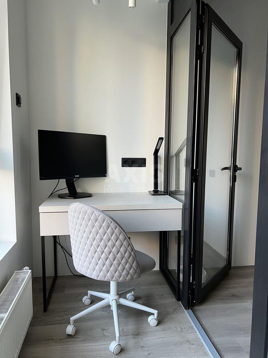 1k apartment prov. Novopechers'kyj 53