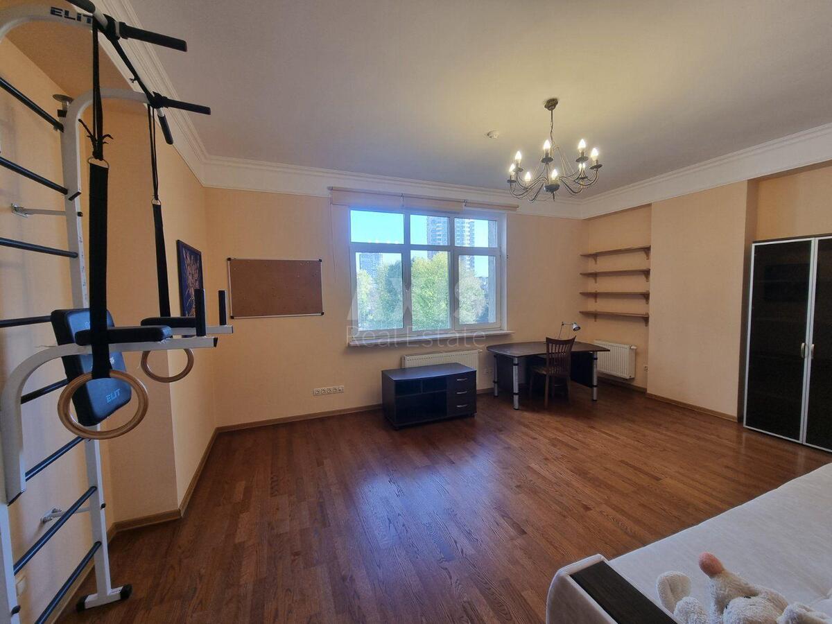 4k apartment vul. Jevgena Konoval'cja 44А5806010