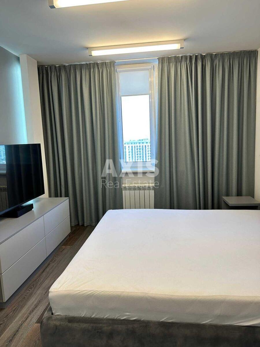 3k apartment vul. Knjazhyj Zaton 214