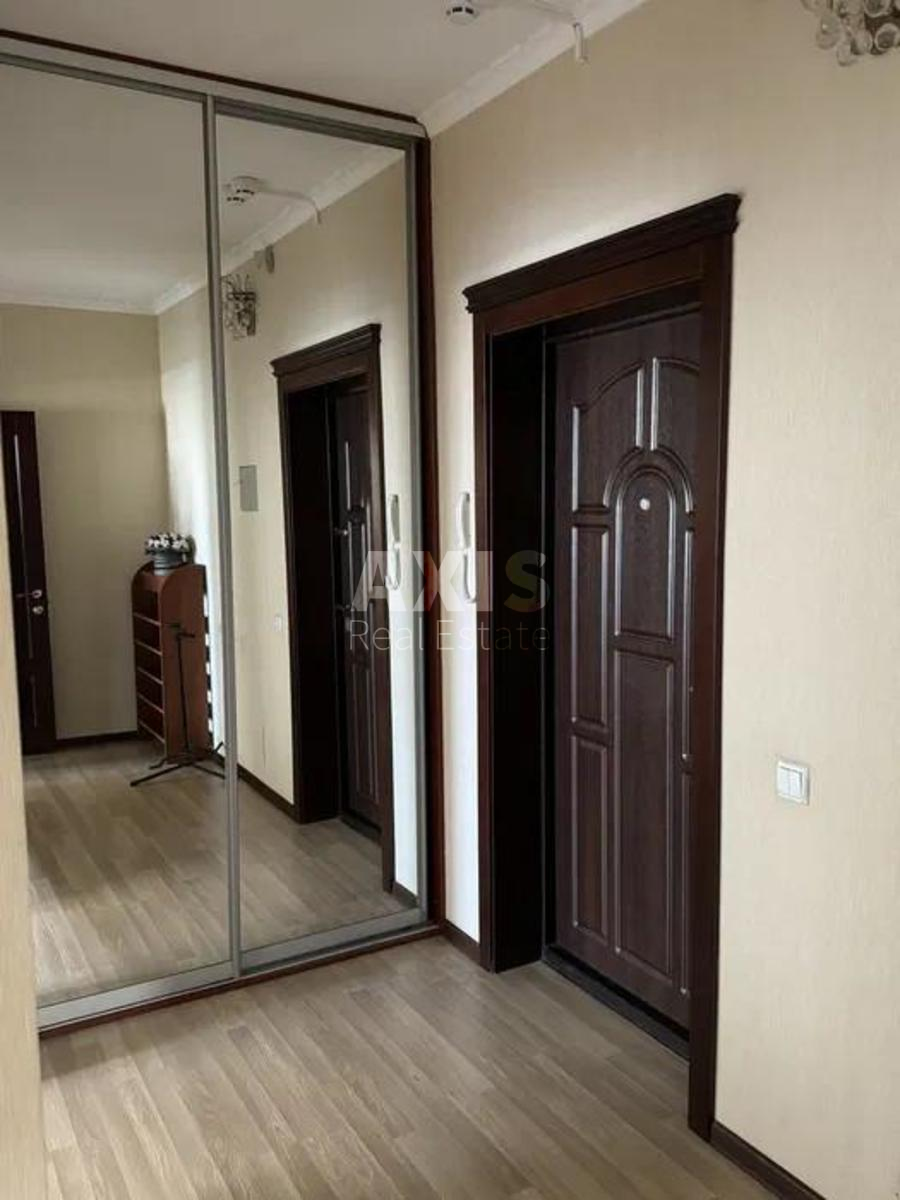 1k apartment vul. Dragomanova 6/17