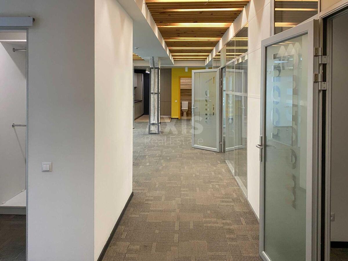 Office vul. Pymonenka Mykoly 13, 228m20
