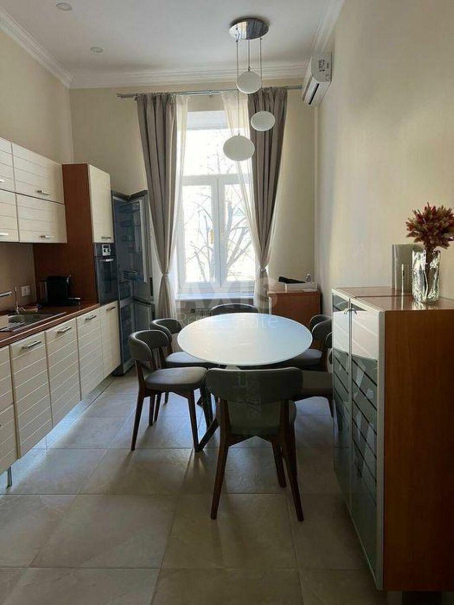3k apartment vul. Sichovyh Stril'civ 1058010