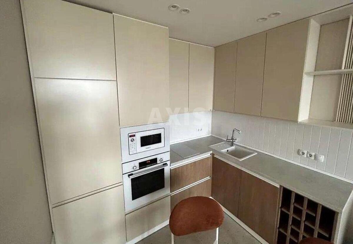 1k apartment nab. Dniprovs'ka 1А