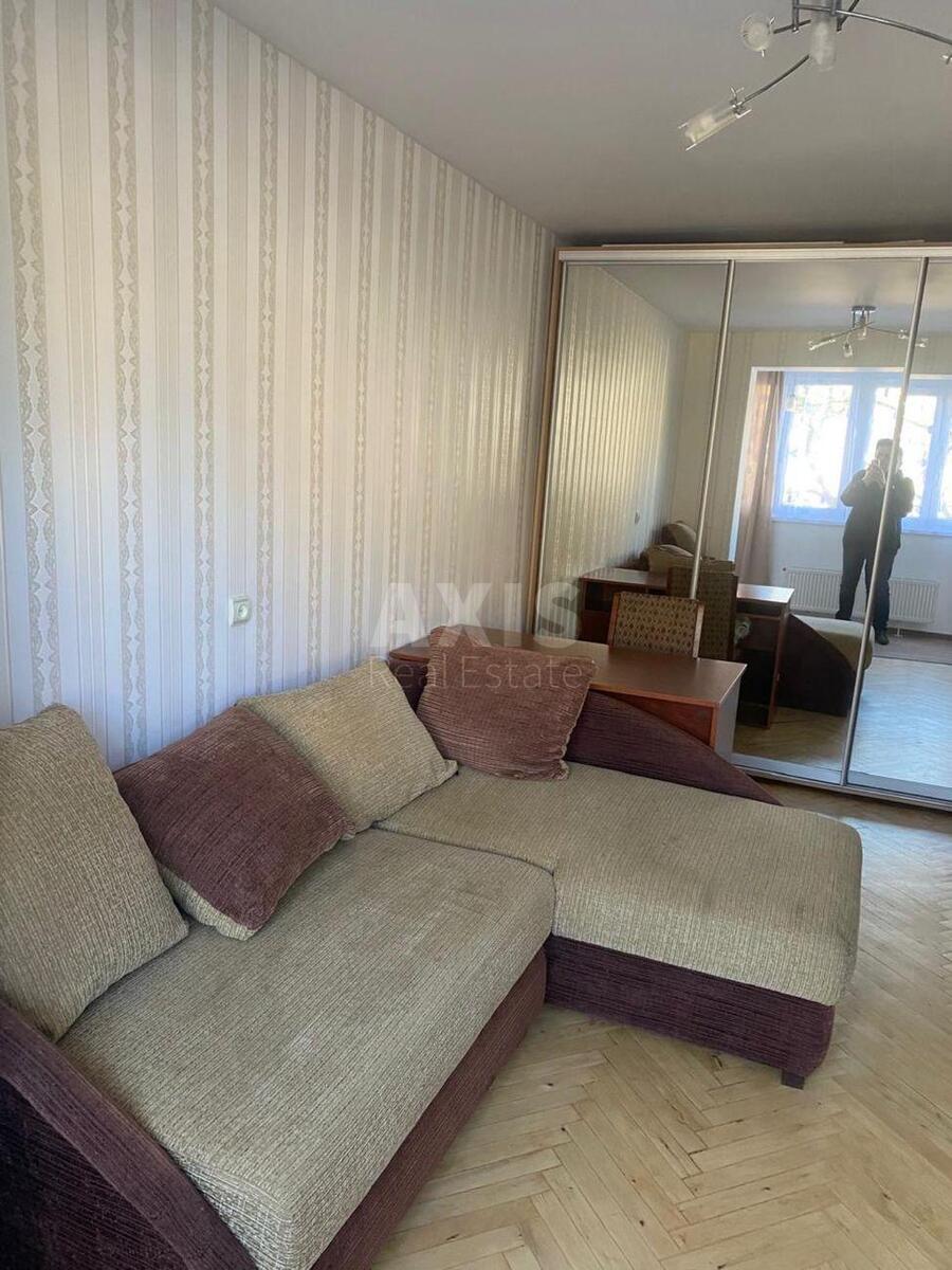 1k apartment vul. Dovnar-Zapol's'kogo 96
