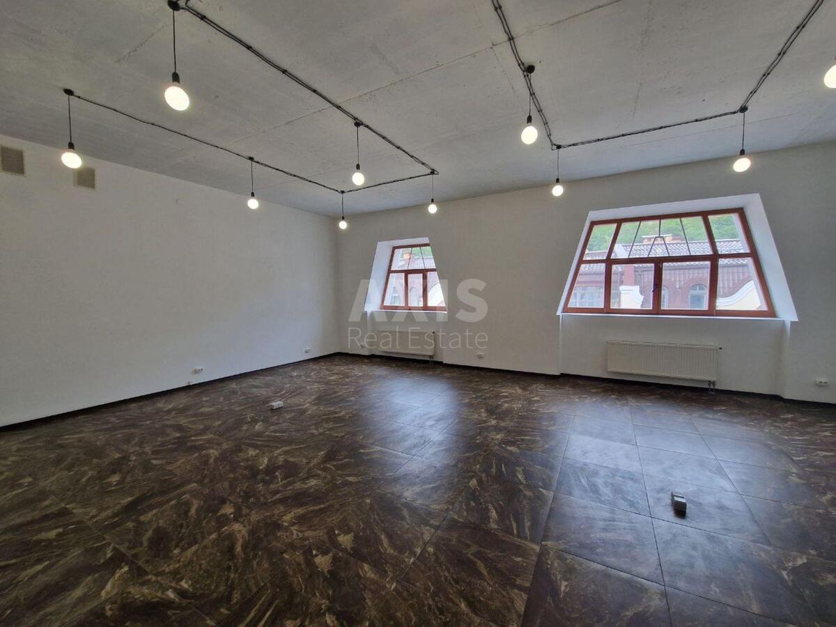 Office vul. Vozdvyzhens'ka 22, 146m2585335