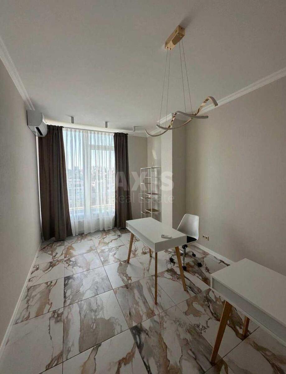 Office vul. Zhyljans'ka 68, 50m25