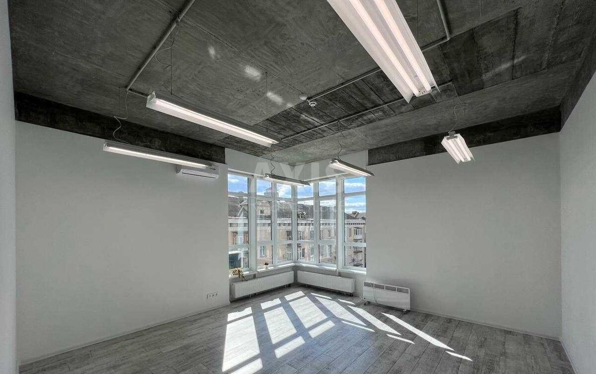 Office uzv. Klovs'kyj 7, 170m20