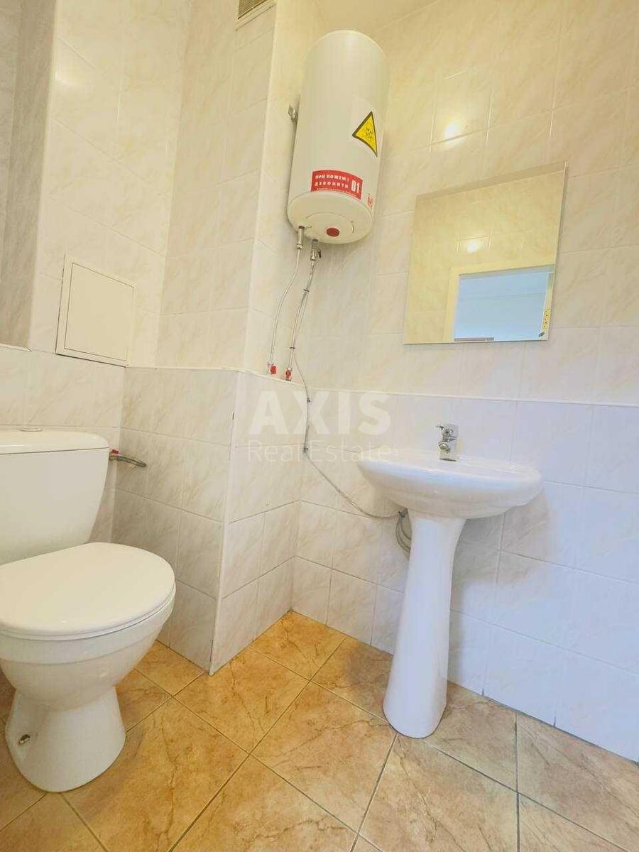 Trade object vul. Yulia Zdanovska 83А, 53m2630935