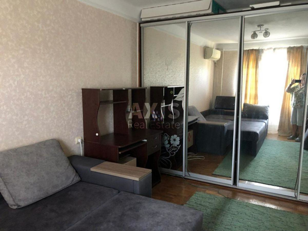 1k apartment vul. Jordans'ka 80
