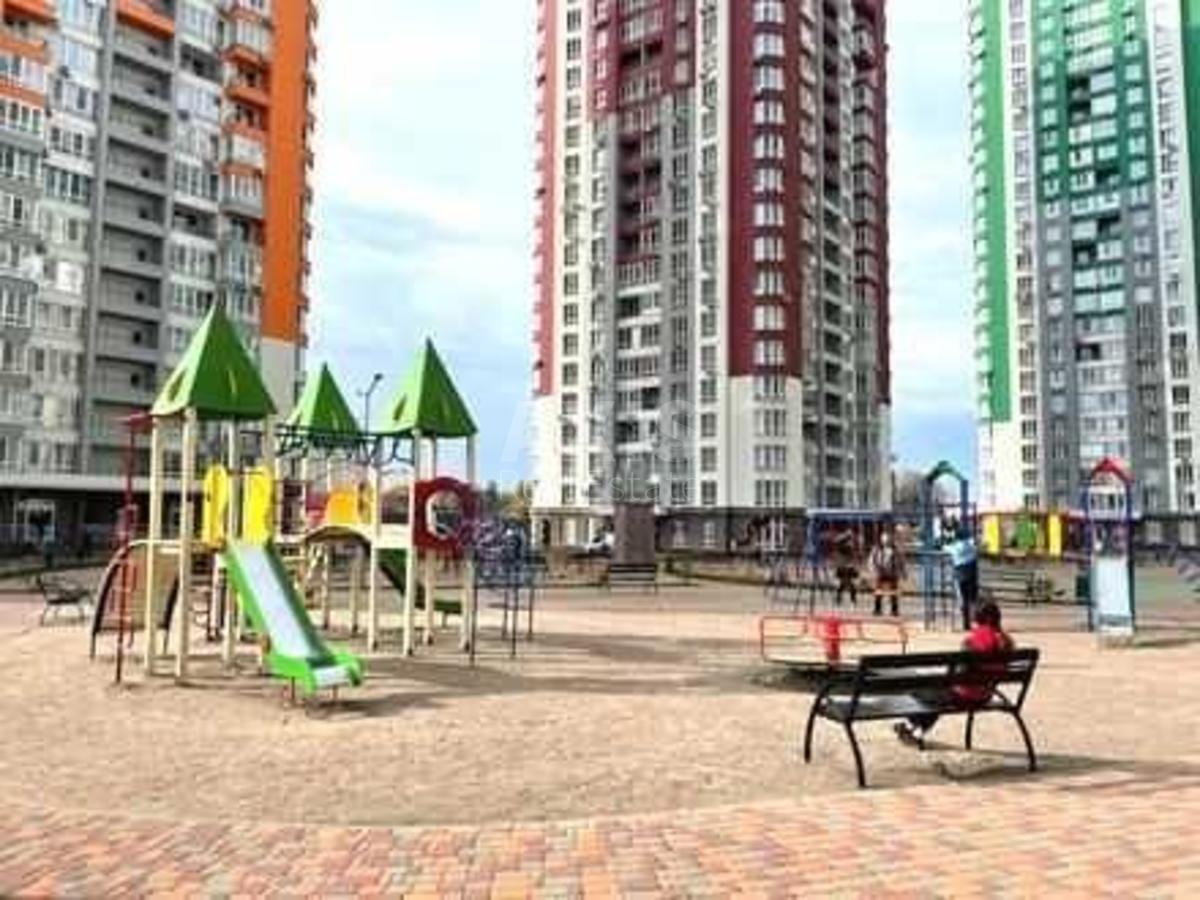 1k apartment vul. Kahovs'ka 605