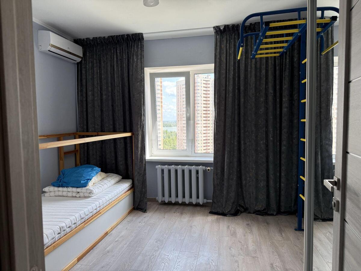 3k apartment vul. Vyshnjakivs'ka 7Б2