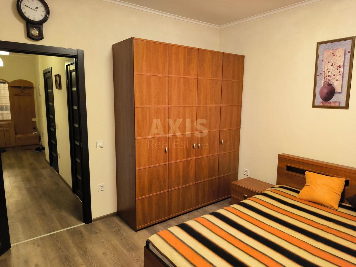 2k apartment bul. Vernads'kogo Akademika 24